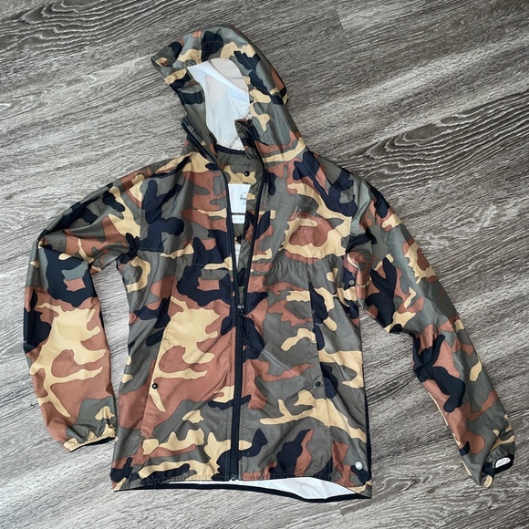 Herschel Supply Company Jackets & Blazers - Herschel Supply Jacket - spring - rain hiking beach lightweight camo camouflage